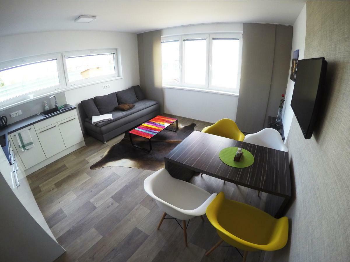 Apartmany Rose Lednice Buitenkant foto